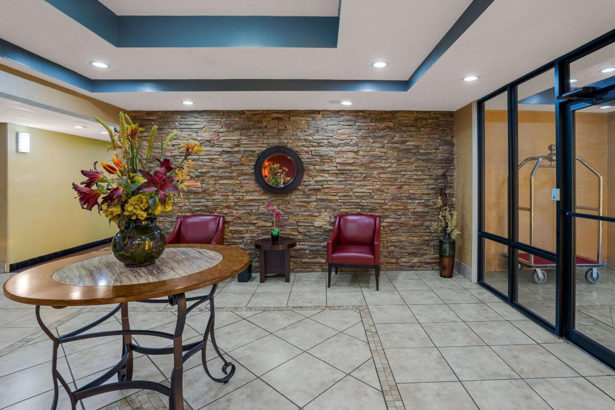 Rodeway Inn Brandon Esterno foto