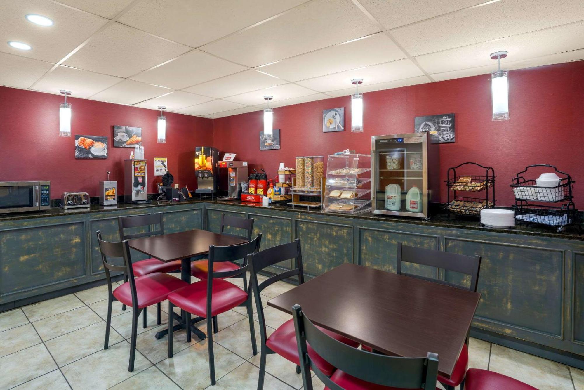 Rodeway Inn Brandon Esterno foto