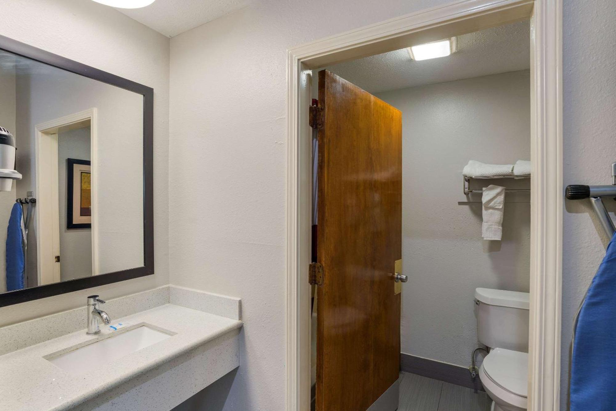 Rodeway Inn Brandon Esterno foto
