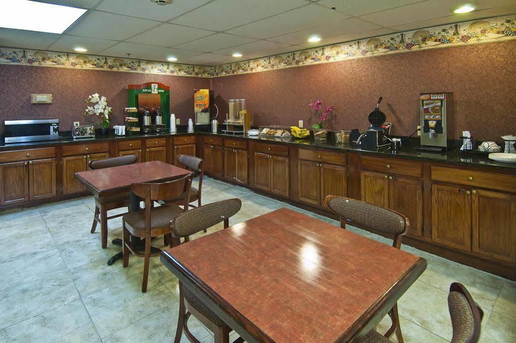 Rodeway Inn Brandon Esterno foto